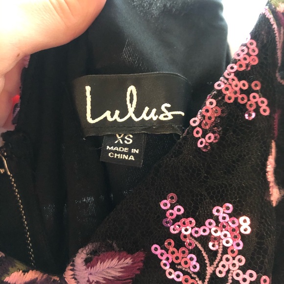 NEVER WORN Lulu’s Midi Dress Size XS - Picture 4 of 4